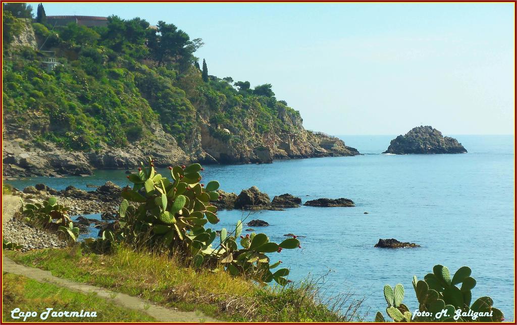 B&B Villa Raineri Giardini-Naxos Buitenkant foto